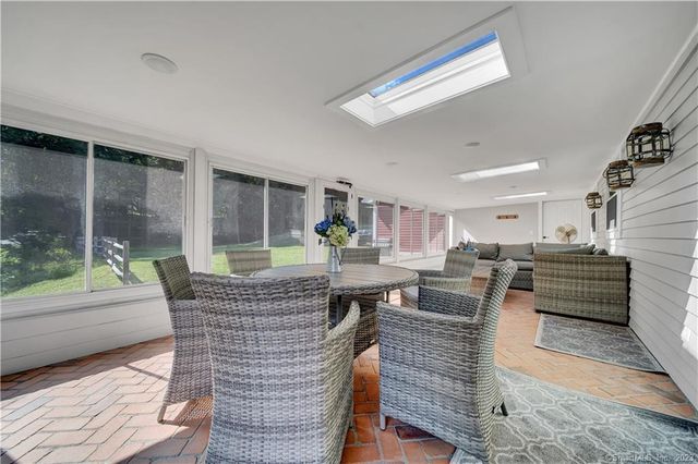 2222 Ridge Road, North Haven, CT 06473