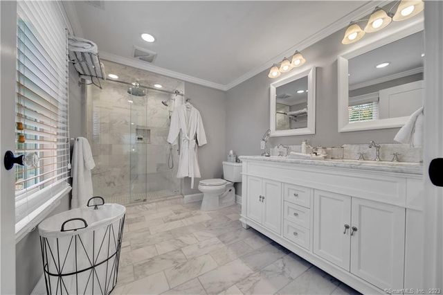 2222 Ridge Road, North Haven, CT 06473