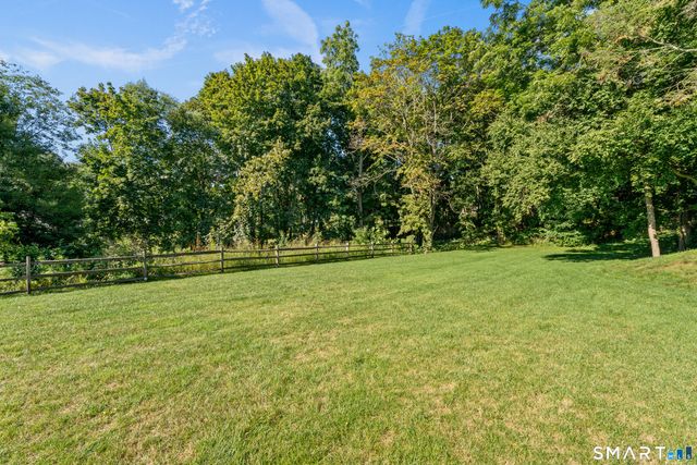 2222 Ridge Road, North Haven, CT 06473