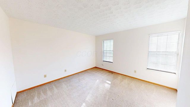 5294 Brandy Oaks Lane, Columbus, OH 43220