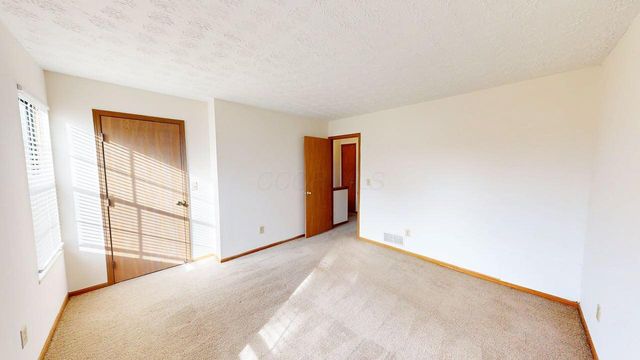 5294 Brandy Oaks Lane, Columbus, OH 43220