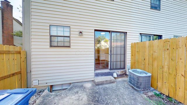 5294 Brandy Oaks Lane, Columbus, OH 43220