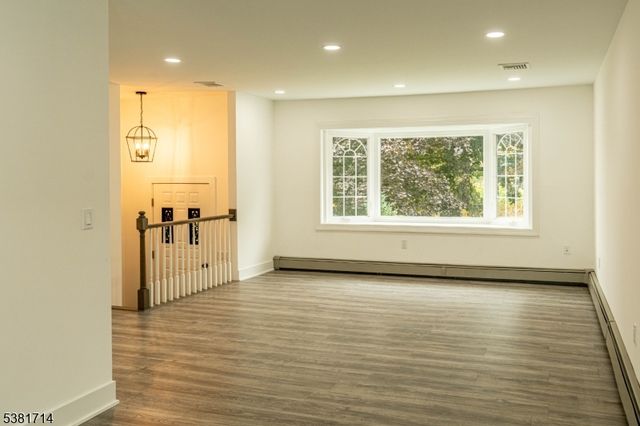 21 Stewartsville Road, Franklin Twp., NJ 08886