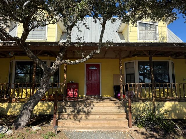 350 Hugo RD, San Marcos, TX 78666