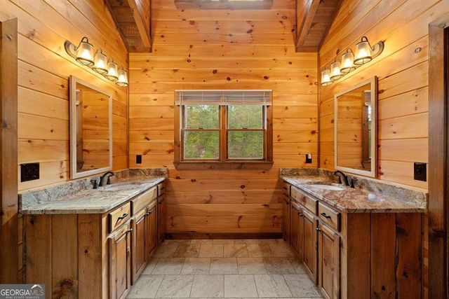 658 Highland Gap, Mineral Bluff, GA 30559