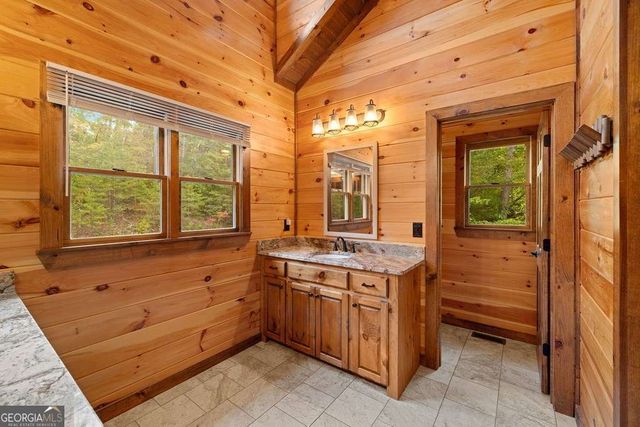 658 Highland Gap, Mineral Bluff, GA 30559