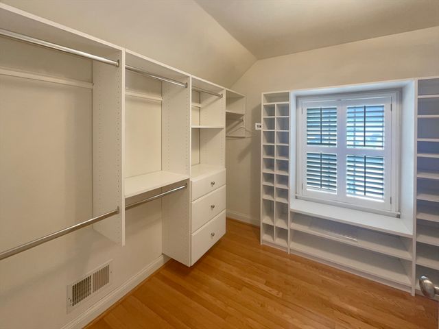 35 Peter St, Holliston, MA 01746