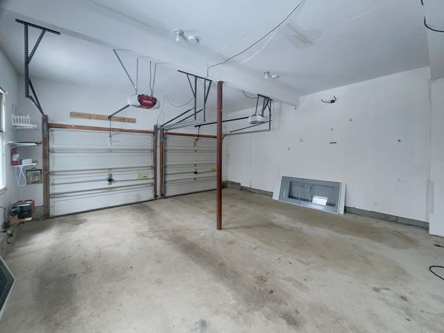 35 Peter St, Holliston, MA 01746