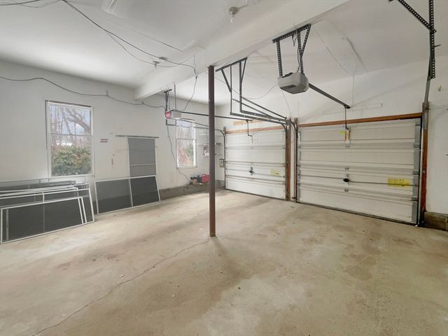 35 Peter St, Holliston, MA 01746