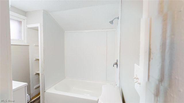 4572 Niessen Court, Cleveland, OH 44109
