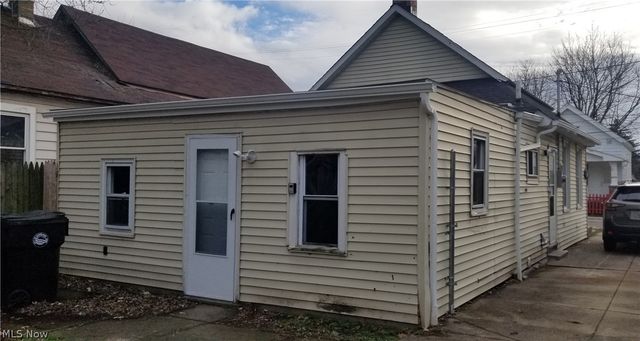 4572 Niessen Court, Cleveland, OH 44109