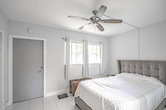 660 Glouchester Street 106, Boca Raton, FL 33487