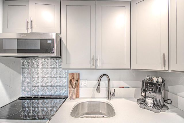 660 Glouchester Street 106, Boca Raton, FL 33487