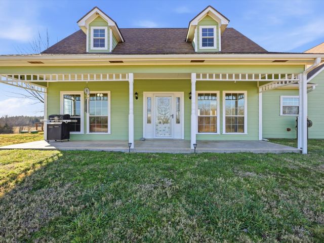 643 CR 2992, Windom, TX 75492