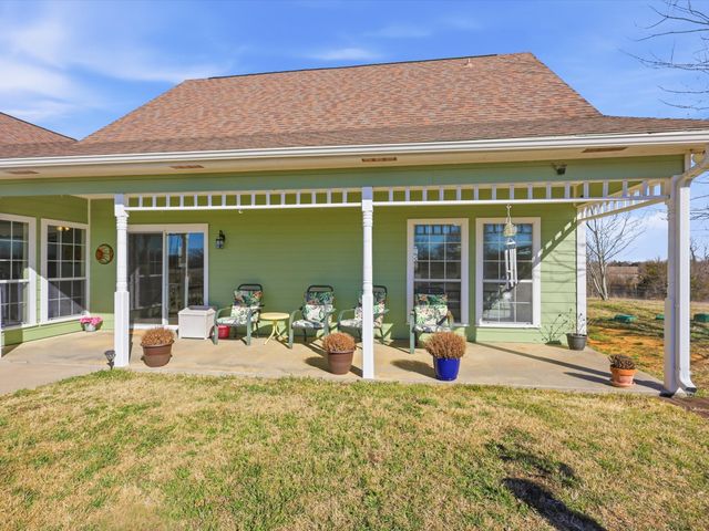 643 CR 2992, Windom, TX 75492