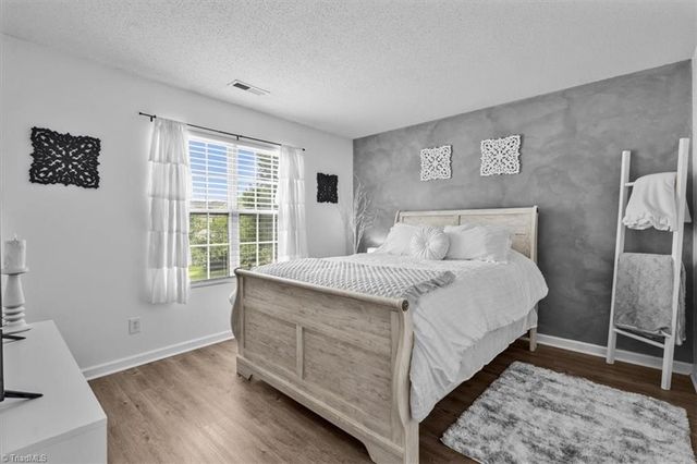 548 Rockbridge Drive, Kernersville, NC 27284