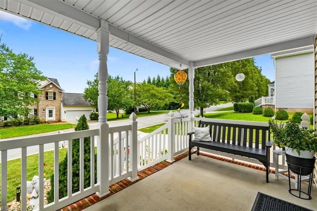 548 Rockbridge Drive, Kernersville, NC 27284
