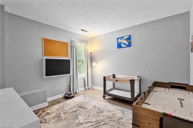 548 Rockbridge Drive, Kernersville, NC 27284