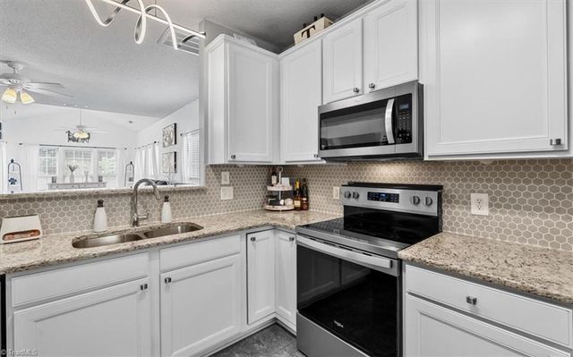 548 Rockbridge Drive, Kernersville, NC 27284
