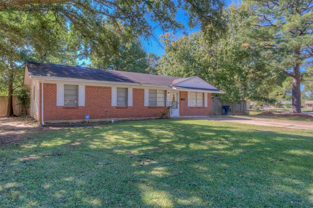 1408 Azalea Street, Bossier City, LA 71112