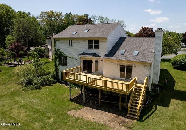 24 Frances Lane, Bethlehem, NY 12203