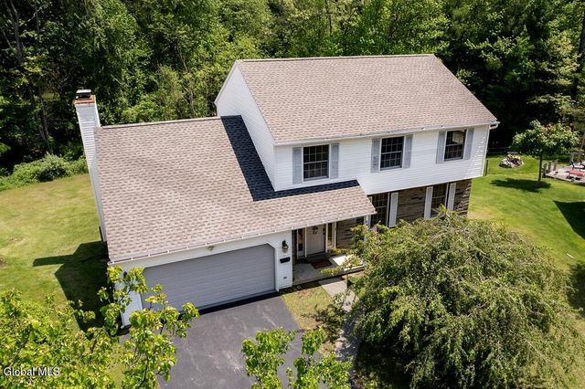24 Frances Lane, Bethlehem, NY 12203