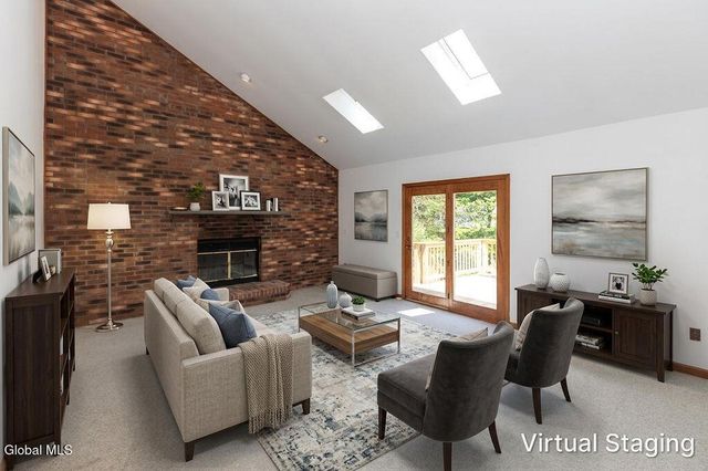 24 Frances Lane, Bethlehem, NY 12203
