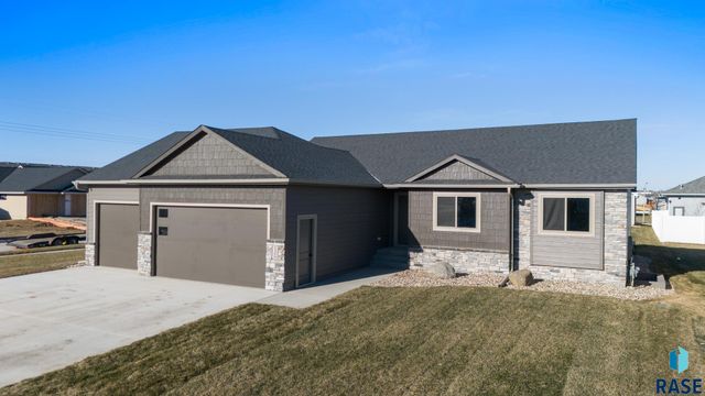 5300 E 64th St Street, Sioux Falls, SD 57108