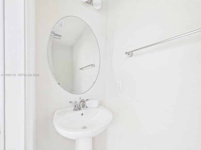 3806 Lana Avenue, Davenport, FL 33897