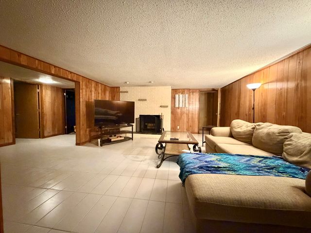 37235 N Hillside Drive, Lake Villa, IL 60046