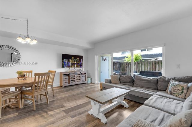 11876 SW 98th Ter 11876, Miami, FL 33186