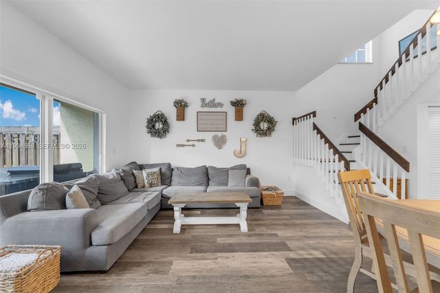 11876 SW 98th Ter 11876, Miami, FL 33186