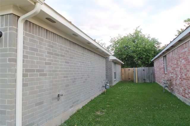 4918 Sterling Crossing, Pearland, TX 77584