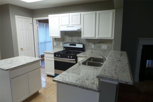 4918 Sterling Crossing, Pearland, TX 77584