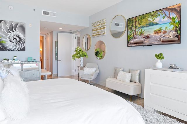 100 S Pointe Drive 506, Miami Beach, FL 33139