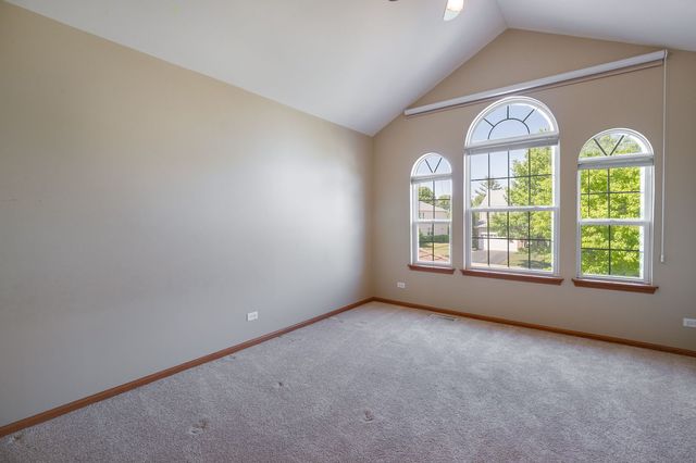 1759 NAPA SUWE Lane, Wauconda, IL 60084