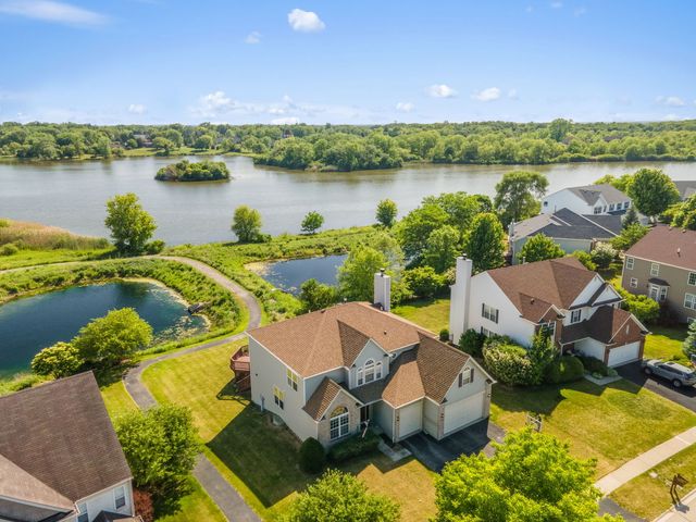 1759 NAPA SUWE Lane, Wauconda, IL 60084