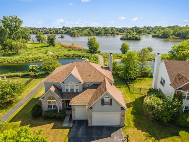 1759 NAPA SUWE Lane, Wauconda, IL 60084