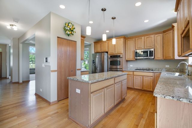 1759 NAPA SUWE Lane, Wauconda, IL 60084