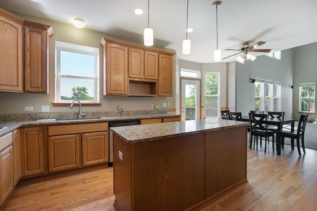 1759 NAPA SUWE Lane, Wauconda, IL 60084
