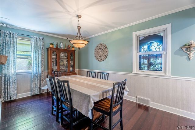 160 Kirkwood Drive, West Seneca, NY 14224
