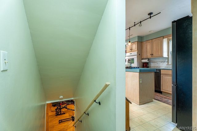160 Kirkwood Drive, West Seneca, NY 14224