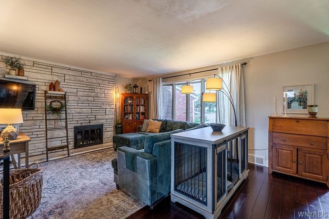 160 Kirkwood Drive, West Seneca, NY 14224