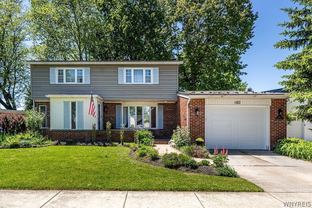 160 Kirkwood Drive, West Seneca, NY 14224