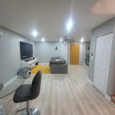 9210 NW 14TH Street 273, Pembroke Pines, FL 33024