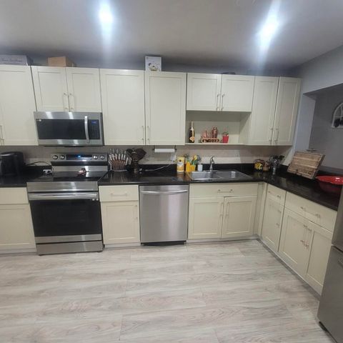 9210 NW 14TH Street 273, Pembroke Pines, FL 33024