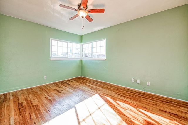 2324 E Cortland Avenue, Fresno, CA 93726