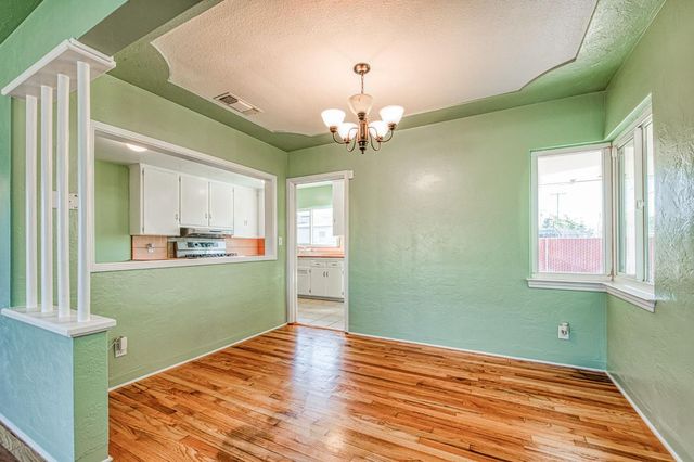 2324 E Cortland Avenue, Fresno, CA 93726