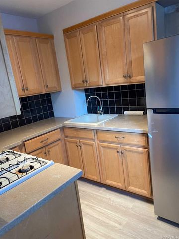 9 N GILMORE Boulevard, Wappingers Falls, NY 12590