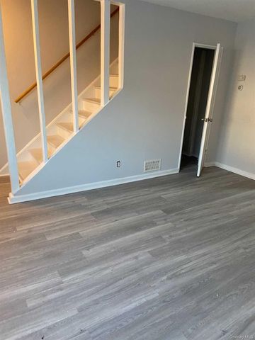 9 N GILMORE Boulevard, Wappingers Falls, NY 12590